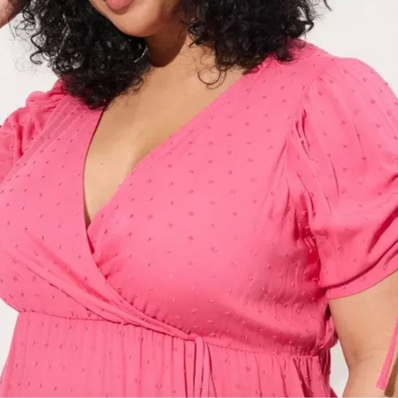 Torrid Women’s Size 2X Midi Swiss Surplice Dress Salmon Short Sleeves Pockets - Picture 2 of 12